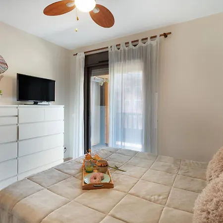 Cozy Seaside Mar Apartment *